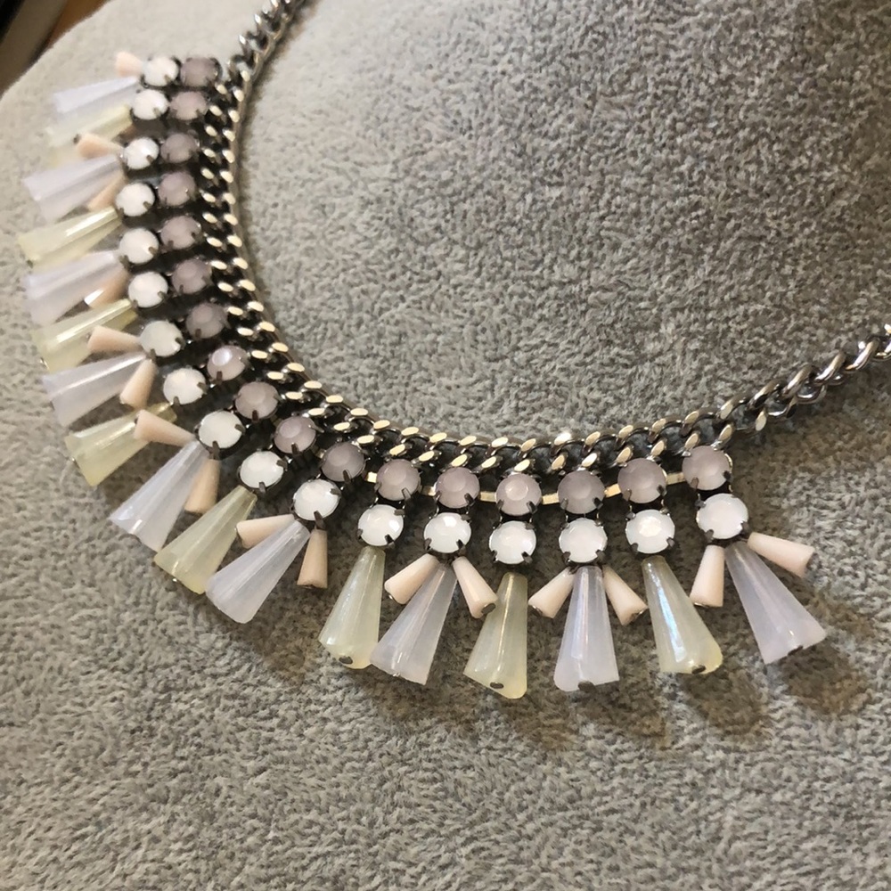 Statement necklace! - Picture 2 of 6